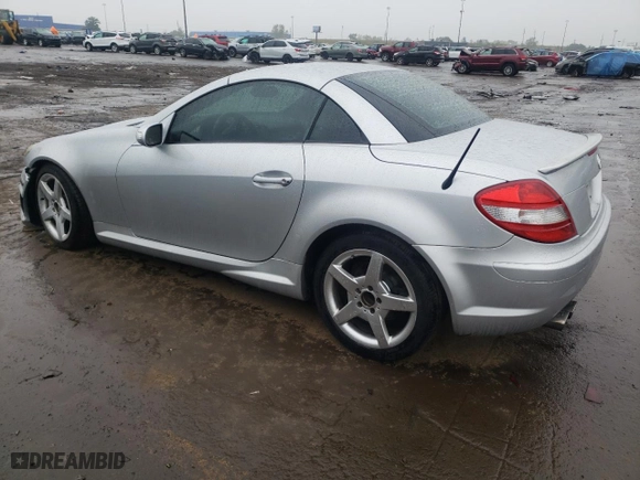 2005 Mercedes-Benz SLK-Class with VIN WDBWK56F65F039546, listed as a Copart auction lot 72728684 with 174,186 mi miles and Salvage Title. Bid and sale history available at carsss.com. Image 2.