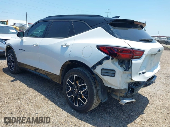 2024 Chevrolet Blazer RS with VIN 3GNKBERS5RS180321, listed as a IAAI auction lot 42259552 with 21,356 mi miles and . Bid and sale history available at DreamBid. Image 3.