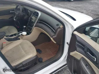 2015 Chevrolet Malibu LT with VIN 1G11D5SL5FF324119, listed as a IAAI auction lot 42041231 with 183,074 mi miles. Bid and sale history available at carsss.com. Image 5.