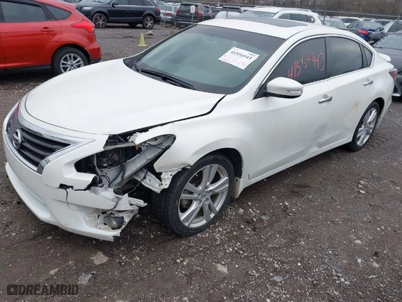 2014 Nissan Altima 3.5 SL with VIN 1N4BL3AP9EC263712, listed as a IAAI auction lot 41554943 with 53,378 mi miles. Bid and sale history available at carsss.com. Image 2.