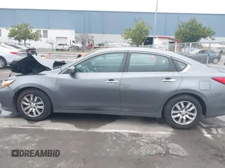 2016 Nissan Altima S with VIN 1N4AL3AP0GN329616, listed as a IAAI auction lot 41795725 with Not Provided miles and . Bid and sale history available at carsss.com. Image 14.