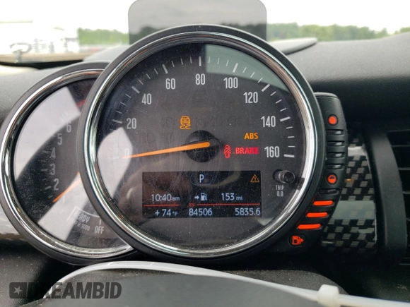 2016 MINI Hardtop S with VIN WMWXP7C57G3B33678, listed as a Copart auction lot 60609135 with 84,506 mi miles and Salvage title. Bid and sale history available at DreamBid. Image 9.