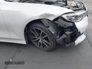 2019 BMW 3 Series 330i с VIN WBA5R1C56KFH28592, выставлен на аукционе IAAI как лот 42344438 с пробегом Не указан миль и . История ставок и продаж доступна на DreamBid. Изображение 6.
