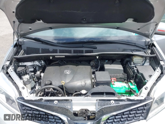 2017 Toyota Sienna SE with VIN 5TDXZ3DC5HS777793, listed as a IAAI auction lot 42295108 with 142,707 mi miles and . Bid and sale history available at DreamBid. Image 10.