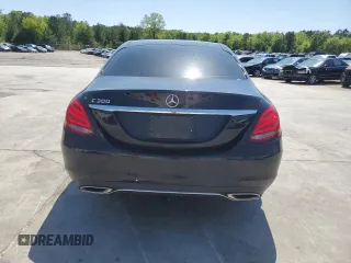 2015 Mercedes-Benz C 300 z VIN 55SWF4JB8FU050489, wystawiony jako Copart lot #52278415 z przebiegiem 125 671 mil mil oraz Szkoda całkowita • Salvage title. Historia ofert i sprzedaży dostępna na DreamBid. Obrazek 6.