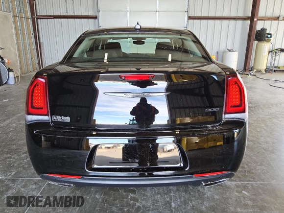 2023 Chrysler 300 Touring with VIN 2C3CCAAG8PH684120, listed as a Copart auction lot 86108804 with 11,479 mi miles and Clean Title. Bid and sale history available at DreamBid. Image 6.