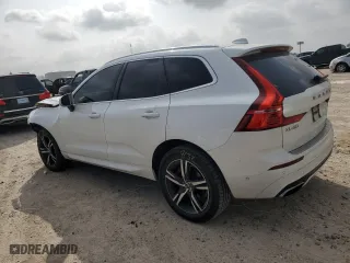 2018 Volvo XC60 R-Design with VIN YV4A22RM5J1030135, listed as a Copart auction lot 45674274 with 67,486 mi miles. Bid and sale history available at carsss.com. Image 2.