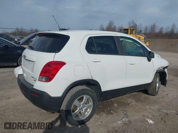 2016 Chevrolet Trax LS with VIN KL7CJNSB3GB762062, listed as a IAAI auction lot 41826277 with 115,235 mi miles. Bid and sale history available at carsss.com. Image 4.
