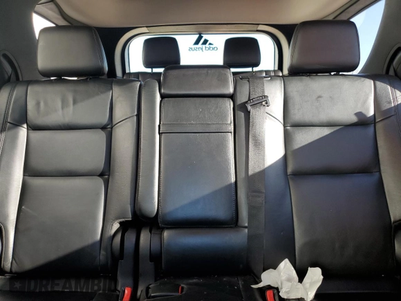 2013 Dodge Durango Crew z VIN 1C4RDJDG7DC584541, wystawiony jako Copart lot #55957665 z przebiegiem 142 639 mil mil oraz Czysty tytuł • Clean title. Historia ofert i sprzedaży dostępna na DreamBid. Obrazek 10.