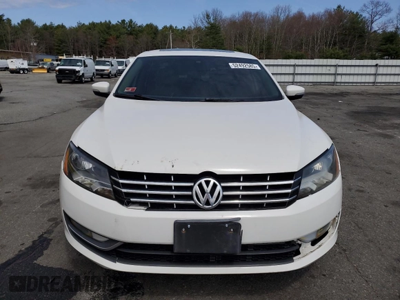 2015 Volkswagen Passat Sport z VIN 1VWBT7A37FC007548, wystawiony jako Copart lot #52492585 z przebiegiem 113 058 mil mil oraz Szkoda całkowita • Salvage title. Historia ofert i sprzedaży dostępna na DreamBid. Obrazek 5.
