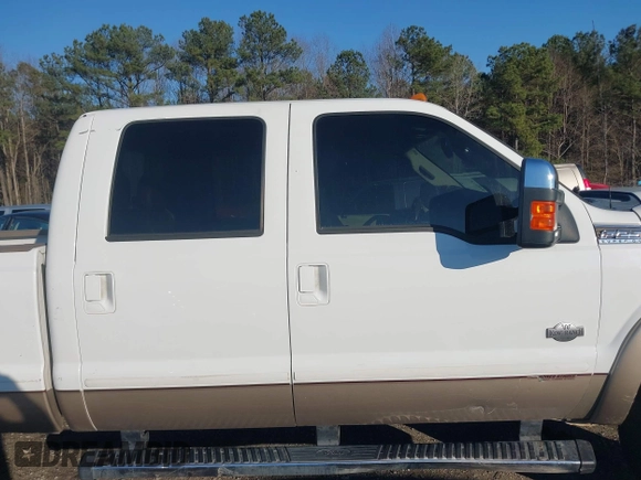 2012 Ford F-250 XL z VIN 1FT7W2BT4CEC74924, wystawiony jako IAAI lot #41634343 z przebiegiem 266 069 mil mil oraz . Historia ofert i sprzedaży dostępna na DreamBid. Obrazek 13.