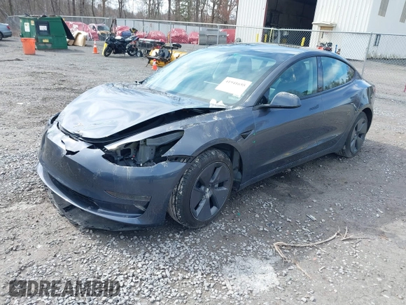 2023 Tesla Model 3 z VIN 5YJ3E1EA5PF451085, wystawiony jako IAAI lot #41941655 z przebiegiem 56 532 mil mil oraz . Historia ofert i sprzedaży dostępna na DreamBid. Obrazek 19.