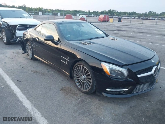 2016 Mercedes-Benz SL with VIN WDDJK6FA1GF040215, listed as a IAAI auction lot 40101658 with 44,371 mi miles. Bid and sale history available at carsss.com. Image 1.