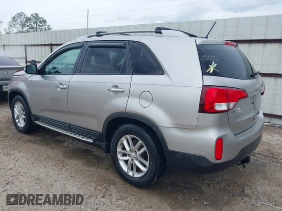 2014 Kia Sorento LX with VIN 5XYKT4A7XEG532862, listed as a IAAI auction lot 41896329 with 97,861 mi miles and . Bid and sale history available at carsss.com. Image 3.