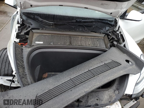 2022 Tesla Model Y Long Range with VIN 7SAYGDEE1NF491488, listed as a Copart auction lot 49266945 with 44,703 mi miles and Salvage Title. Bid and sale history available at carsss.com. Image 11.