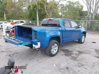 2021 Chevrolet Colorado 2WD LT with VIN 1GCGSCEA0M1147592, listed as a IAAI auction lot 41642125 with 70,179 mi miles. Bid and sale history available at carsss.com. Image 4.