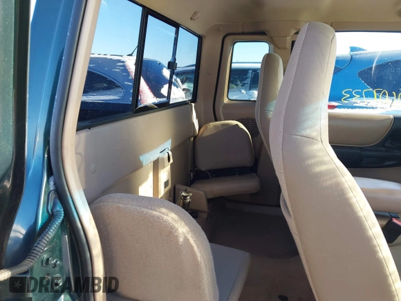 2002 Ford Ranger XL Fleet with VIN 1FTZR45E72PA18871, listed as a IAAI auction lot 41607733 with 185,858 mi miles. Bid and sale history available at carsss.com. Image 8.