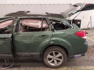 2013 Subaru Outback 2.5i Premium with VIN 4S4BRBCC2D3324633, listed as a IAAI auction lot 41536307 with 197,581 mi miles. Bid and sale history available at carsss.com. Image 6.