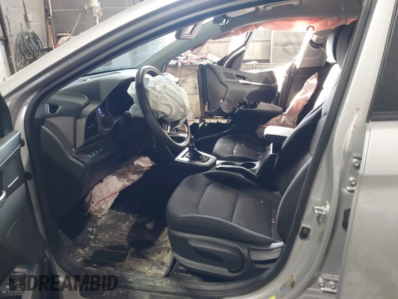 2020 Hyundai Elantra SEL z VIN 5NPD84LF6LH536895, wystawiony jako IAAI lot #41582103 z przebiegiem 15 533 mil mil oraz . Historia ofert i sprzedaży dostępna na DreamBid. Obrazek 5.