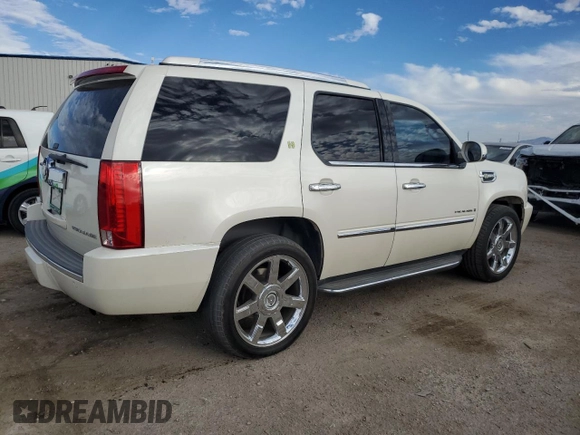 2009 Cadillac Escalade z VIN 1GYFK43589R134714, wystawiony jako Copart lot #48084395 z przebiegiem 154 359 mil mil oraz Czysty tytuł • Clean title. Historia ofert i sprzedaży dostępna na DreamBid. Obrazek 3.