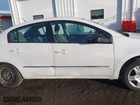 2011 Nissan Sentra 2.0 with VIN 3N1AB6AP0BL715995, listed as a IAAI auction lot 41216406 with 187,697 mi miles and . Bid and sale history available at DreamBid. Image 13.