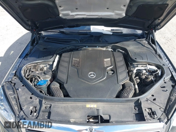 2018 Mercedes-Benz S 560 with VIN WDDUG8GB1JA399733, listed as a IAAI auction lot 40698553 with 82,838 mi miles and . Bid and sale history available at carsss.com. Image 10.