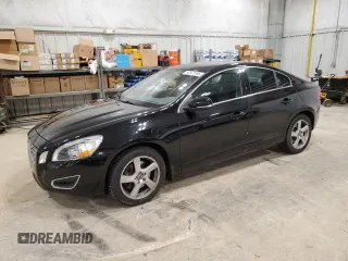 2012 Volvo S60 T5 with VIN YV1622FS0C2101907, listed as a Copart auction lot 53879165 with 116,323 mi miles and Non Repairable. Bid and sale history available at carsss.com. Image 1.