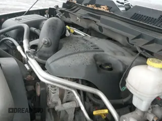 2014 Ram 1500 Express z VIN 1C6RR7FT8ES197512, wystawiony jako IAAI lot #42340402 z przebiegiem 139 637 mil mil oraz . Historia ofert i sprzedaży dostępna na DreamBid. Obrazek 21.