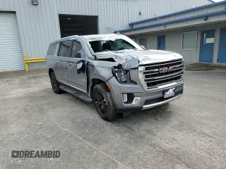 2021 GMC Yukon XL SLT with VIN 1GKS2GKT1MR310067, listed as a Copart auction lot 43961045 with 112,946 mi miles and Salvage Title. Bid and sale history available at carsss.com. Image 12.
