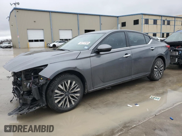 2024 Nissan Altima 2.5 SV with VIN 1N4BL4DW6RN360658, listed as a Copart auction lot 44777245 with 19,181 mi miles and Salvage Title. Bid and sale history available at carsss.com. Image 1.