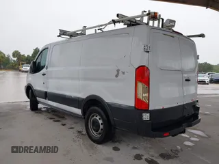 2015 Ford Transit Cargo z VIN 1FTNR1ZMXFKA45161, wystawiony jako IAAI lot #42181449 z przebiegiem 130 096 mil mil oraz . Historia ofert i sprzedaży dostępna na DreamBid. Obrazek 3.