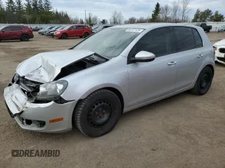 2013 Volkswagen Golf z VIN WVWDA7AJ3DW133630, wystawiony jako Copart lot #54122125 z przebiegiem 102 563 mil mil oraz Szkoda całkowita • Salvage title. Historia ofert i sprzedaży dostępna na DreamBid. Obrazek 1.