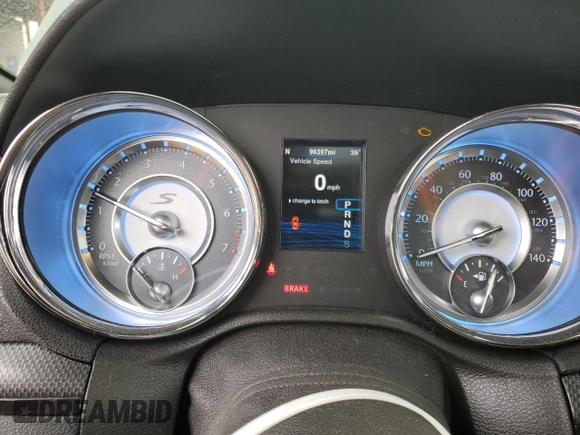 2014 Chrysler 300 with VIN 2C3CCAGG5EH375452, listed as a Copart auction lot 46312185 with 96,397 mi miles and Salvage Title. Bid and sale history available at carsss.com. Image 9.