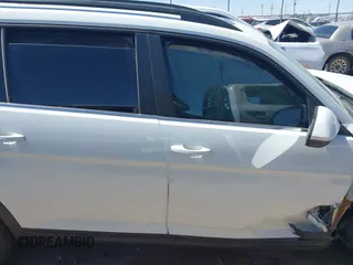 2022 Volkswagen Atlas SE z VIN 1V2JR2CA9NC542633, wystawiony jako IAAI lot #41853622 z przebiegiem 78 261 mil mil oraz . Historia ofert i sprzedaży dostępna na DreamBid. Obrazek 13.