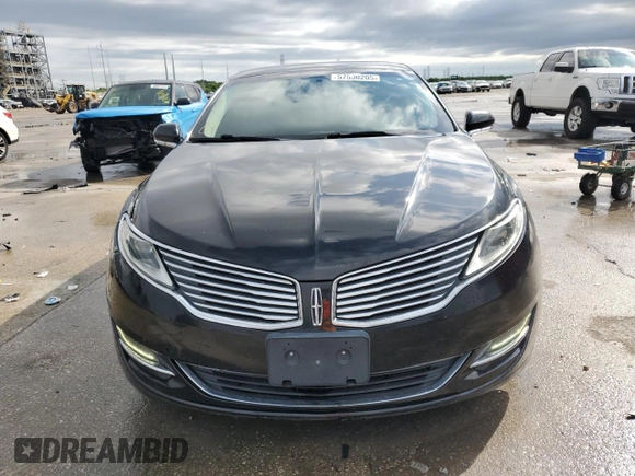 2013 Lincoln MKZ z VIN 3LN6L2G99DR826820, wystawiony jako Copart lot #57530205 z przebiegiem 161 494 mil mil oraz Czysty tytuł • Clean title. Historia ofert i sprzedaży dostępna na DreamBid. Obrazek 5.