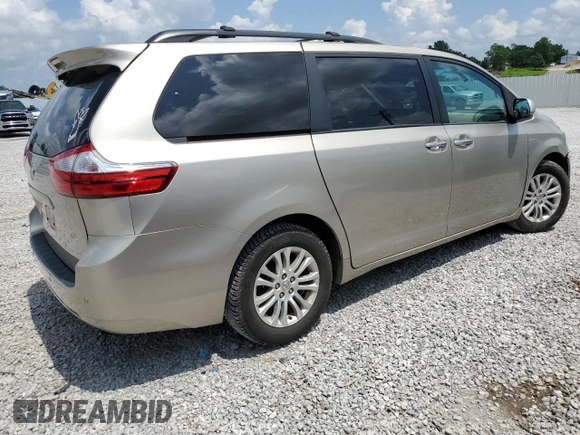 2017 Toyota Sienna XLE Auto Access Seat z VIN 5TDYZ3DC3HS864516, wystawiony jako Copart lot #61470965 z przebiegiem 110 596 mil mil oraz Szkoda całkowita • Salvage title. Historia ofert i sprzedaży dostępna na DreamBid. Obrazek 3.