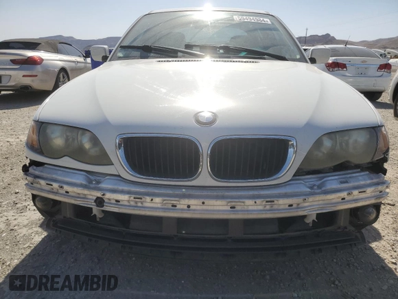 2004 BMW 3 Series 325i with VIN WBAAZ33444KP86628, listed as a Copart auction lot 59494984 with 106,078 mi miles and Salvage Title. Bid and sale history available at carsss.com. Image 5.