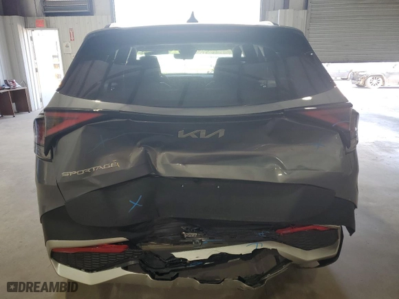 2025 Kia Sportage EX with VIN 5XYK33DF1SG286406, listed as a Copart auction lot 49580615 with 6,130 mi miles and Salvage Title. Bid and sale history available at carsss.com. Image 6.