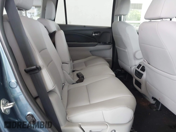 2021 Honda Pilot Special Edition with VIN 5FNYF5H27MB011413, listed as a IAAI auction lot 42082680 with 27,474 mi miles and . Bid and sale history available at carsss.com. Image 8.