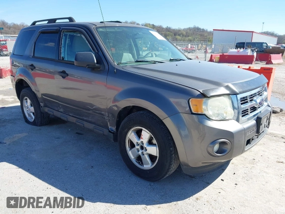 2011 Ford Escape XLT with VIN 1FMCU0D74BKA81385, listed as a IAAI auction lot 41895835 with 238,298 mi miles. Bid and sale history available at carsss.com. Image 1.