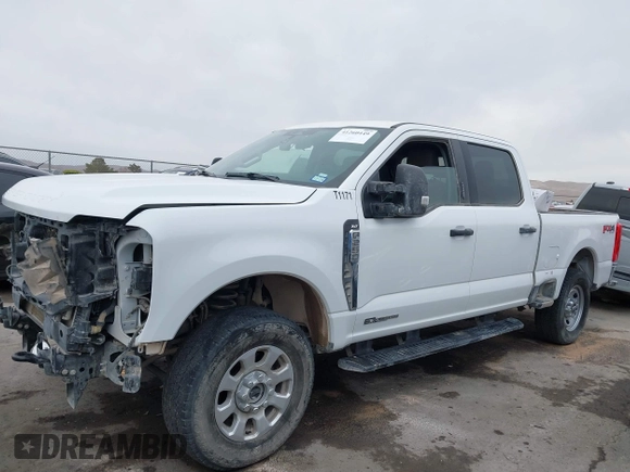 2024 Ford Super Duty F-250 SRW XL with VIN 1FT7W2BT8REC67547, listed as a IAAI auction lot 41260449 with 25,964 mi miles. Bid and sale history available at carsss.com. Image 14.