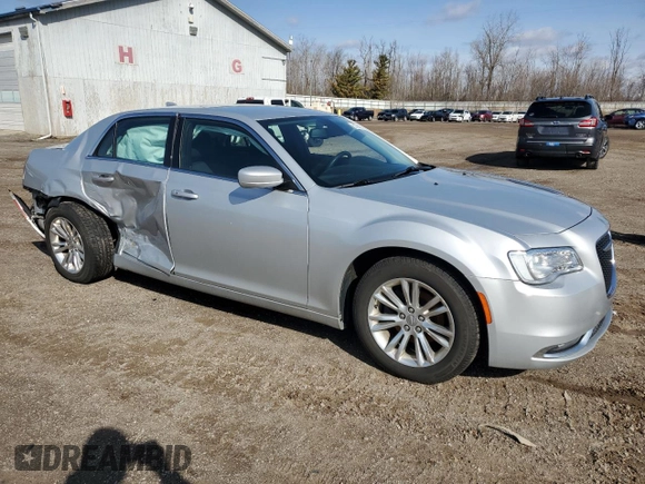 2019 Chrysler 300 Touring with VIN 2C3CCAAG4KH729031, listed as a Copart auction lot 51564305 with 62,608 mi miles and Clean Title. Bid and sale history available at carsss.com. Image 4.