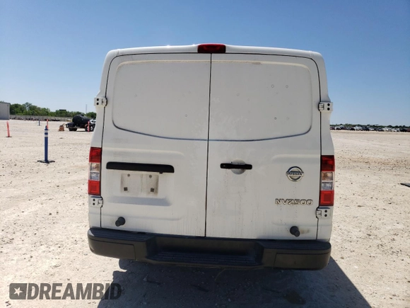 2021 Nissan NV Cargo SV z VIN 1N6BF0KY1MN805408, wystawiony jako Copart lot #52198305 z przebiegiem 175 551 mil mil oraz Szkoda całkowita • Salvage title. Historia ofert i sprzedaży dostępna na DreamBid. Obrazek 6.