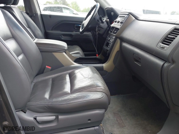 2006 Honda Pilot EX-L with VIN 5FNYF28536B028298, listed as a IAAI auction lot 42104705 with 244,790 mi miles. Bid and sale history available at carsss.com. Image 5.