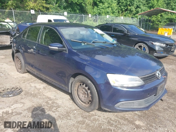 2012 Volkswagen Jetta SE with VIN 3VWDP7AJ0CM086860, listed as a IAAI auction lot 42751399 with 177,890 mi miles and . Bid and sale history available at DreamBid. Image 1.