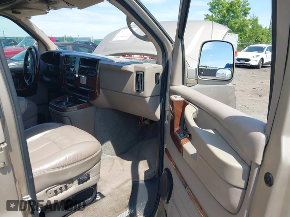 2006 Chevrolet Express Passenger with VIN 1GBFG15T161127863, listed as a IAAI auction lot 42309370 with 220,524 mi miles and . Bid and sale history available at DreamBid. Image 5.