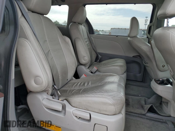 2012 Toyota Sienna XLE with VIN 5TDDK3DC2CS038316, listed as a Copart auction lot 52694245 with 273,415 mi miles and Clean Title. Bid and sale history available at DreamBid. Image 11.