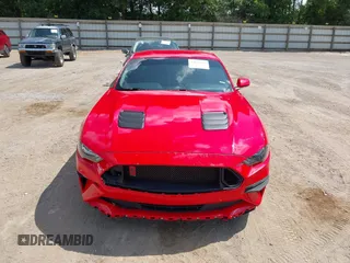 2019 Ford Mustang EcoBoost z VIN 1FA6P8TH9K5124317, wystawiony jako IAAI lot #42627934 z przebiegiem 39 869 mil mil oraz . Historia ofert i sprzedaży dostępna na DreamBid. Obrazek 12.