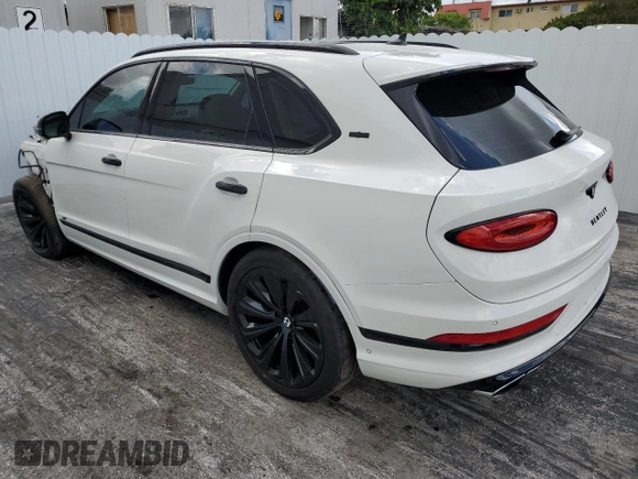 2021 Bentley Bentayga V8 z VIN SJAAM2ZV9MC036858, wystawiony jako Copart lot #41018244 z przebiegiem 29 054 mil mil oraz Nie do naprawy • Non repairable. Historia ofert i sprzedaży dostępna na DreamBid. Obrazek 2.