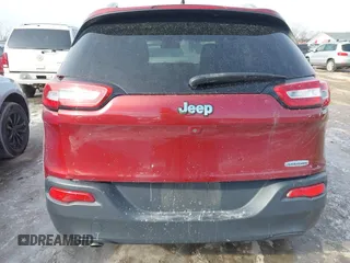 2015 Jeep Cherokee Latitude with VIN 1C4PJLCB8FW612284, listed as a IAAI auction lot 41578838 with 101,458 mi miles and . Bid and sale history available at DreamBid. Image 17.